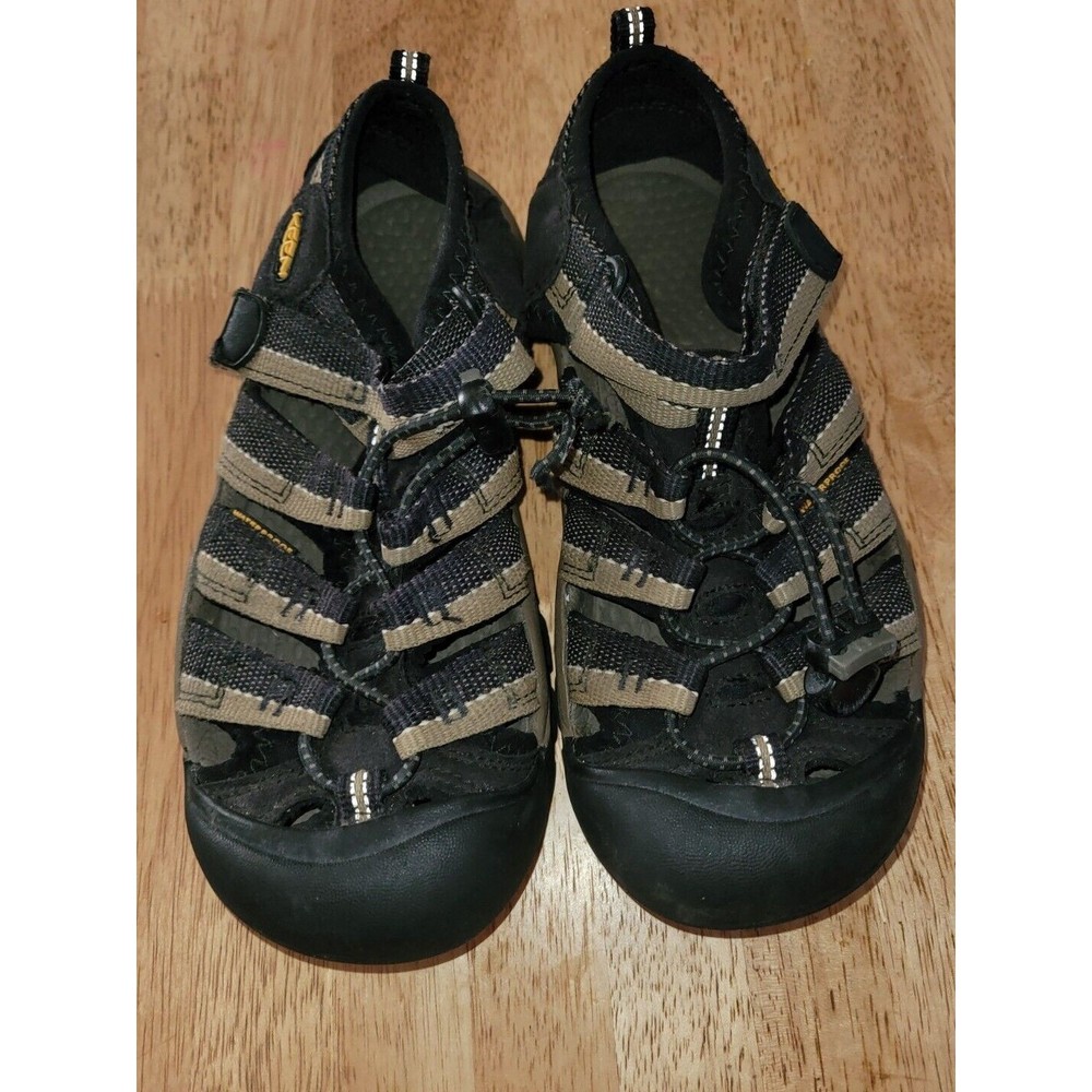 Keen Newport H2 Youth  Black Beige Sandals Shoes Sz 3